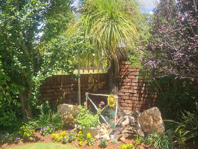 Charming 3-Bedroom Townhouse in Camelot Estate - Photo 9