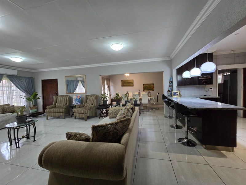 Modern Family Sanctuary with Space, Style, and Dual Living - A Home That Truly Has It All! - Photo 9