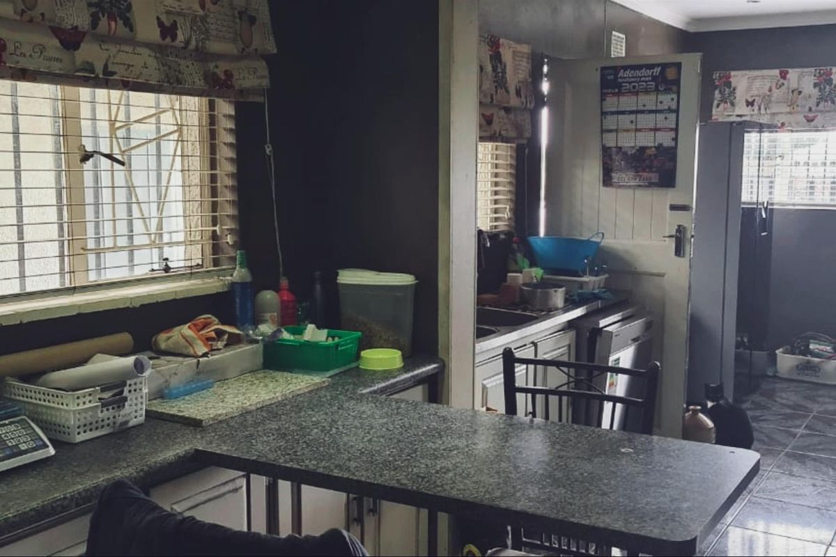 House For Sale in Witbank Ext 16, Witbank - Photo 4