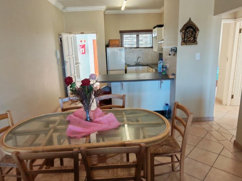 Ground Floor Apartment For Sale in Margate, KwaZulu Natal - Photo 8