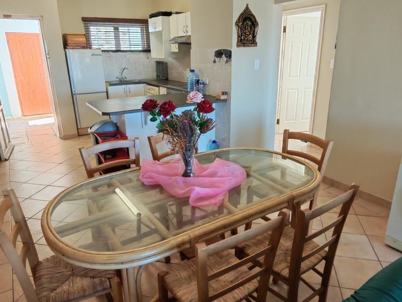 Ground Floor Apartment For Sale in Margate, KwaZulu Natal - Photo 7