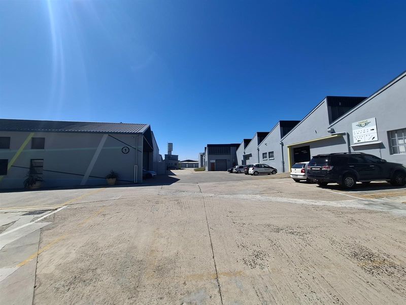 423m2 Industrial Factory To Let in Maitland - Photo 2