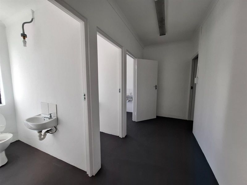 423m2 Industrial Factory To Let in Maitland - Photo 9