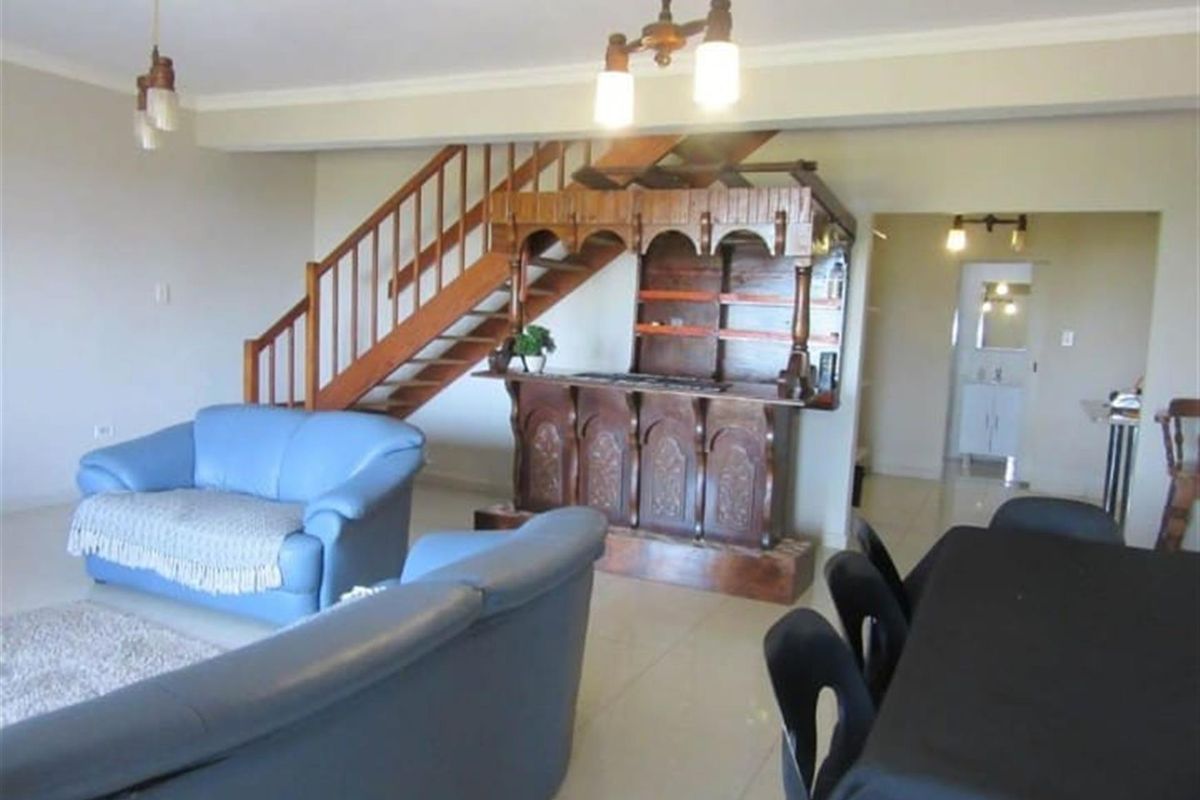 Duplex For Sale in Port Edward KwaZulu Natal - Photo 4