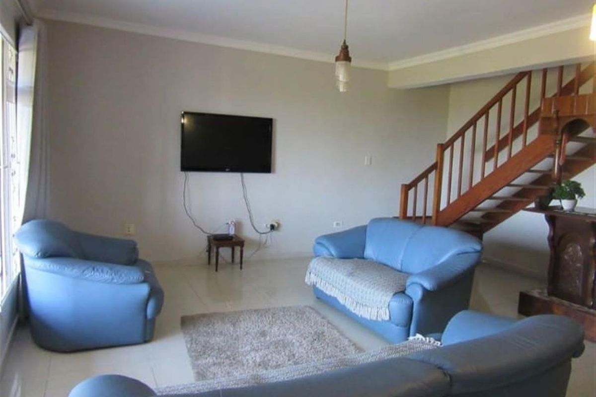 Duplex For Sale in Port Edward KwaZulu Natal - Photo 5
