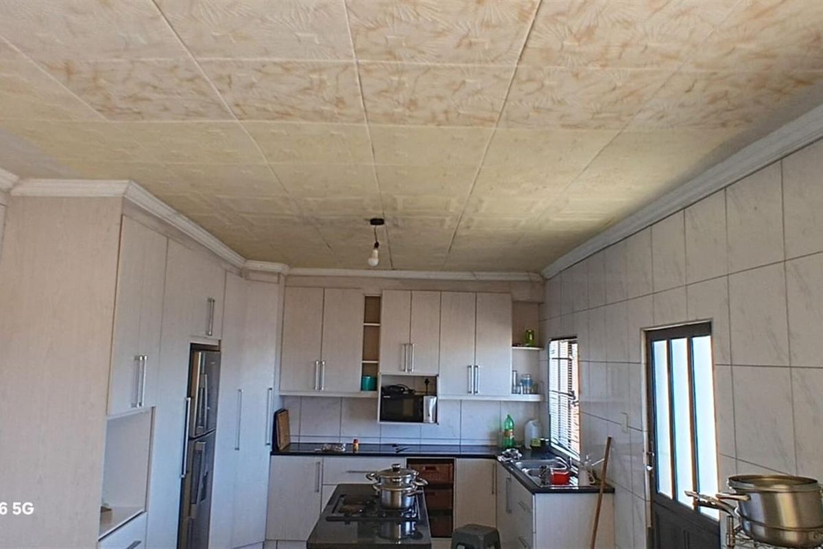 House For Sale in Mandlazini, Richards Bay, KwaZulu Natal - Photo 5