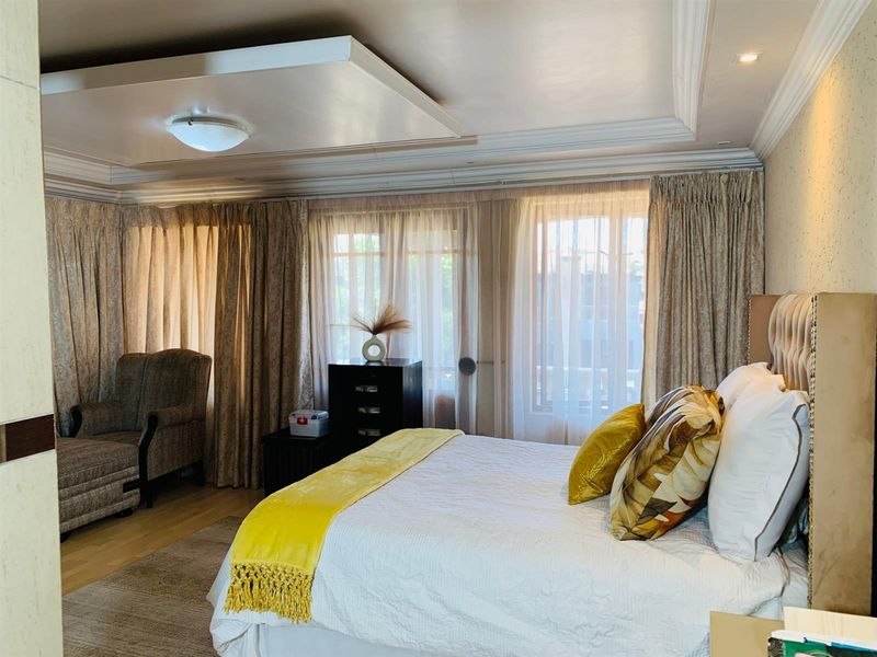 Exceptional 5-Bedroom House in an Estate in Amandasig - Photo 10