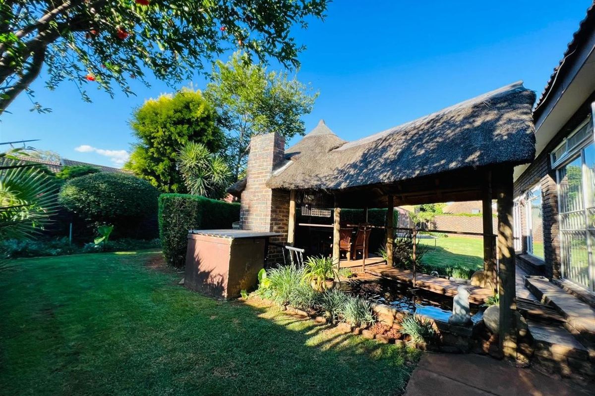 Stunning 3-Bedroom Family House For Sale in SE 2, Vanderbijlpark - Photo 4