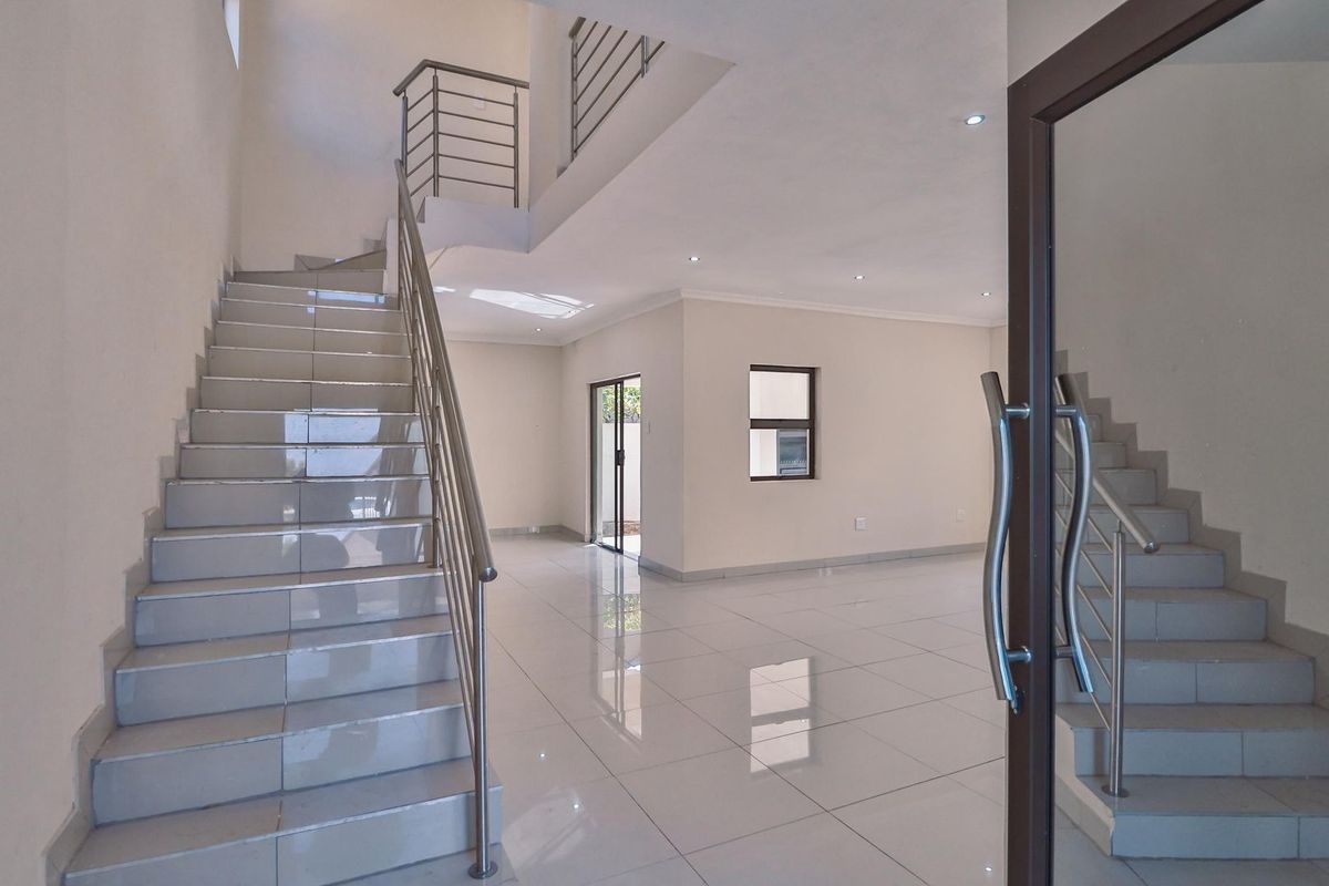 Townhouse For Sale in Melodie, Hartbeespoort, North West - Photo 4