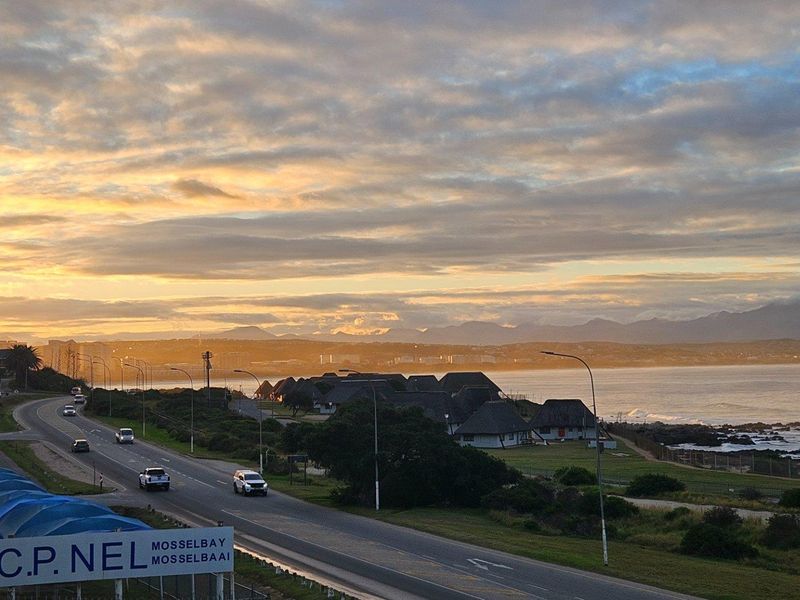 Stunning Studio Apartment For Sale in De Bakke, Mossel Bay - Photo 4