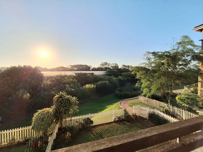 Light-Filled Second-Floor Apartment with Sunset Views - Sheffield Manor Estate - Photo 7
