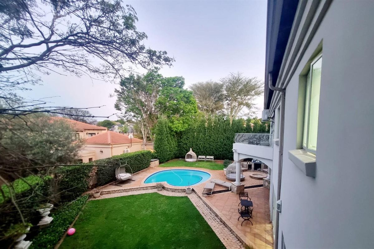 House For Sale in Boardwalk Manor, Pretoria - Photo 3