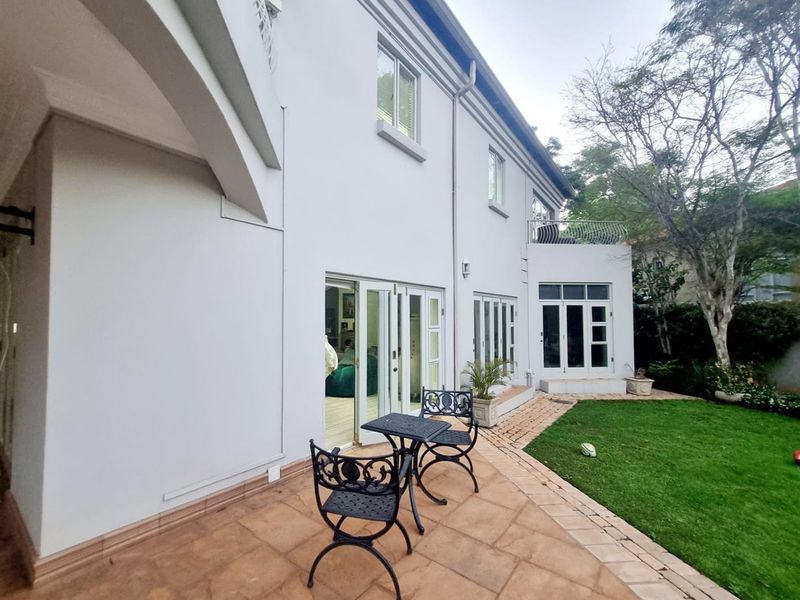 House For Sale in Boardwalk Manor, Pretoria - Photo 2