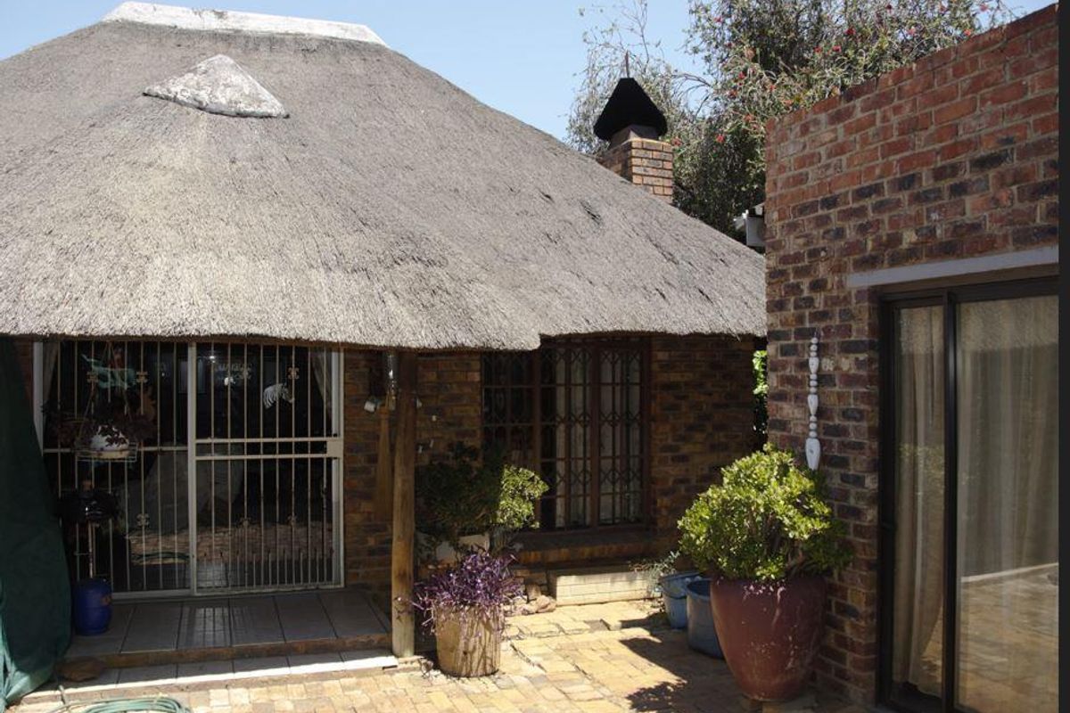 House For Sale in Three Rivers, Vereeniging - Photo 3
