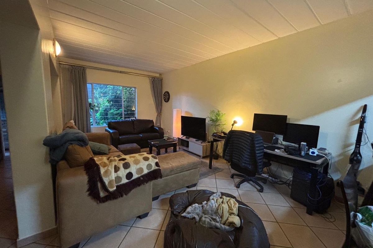 3 Bedroom Apartment with 2 Bathrooms For Sale in Zwartkop, Centurion - Photo 3