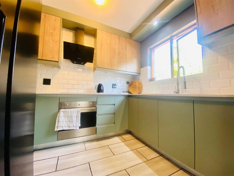 Townhouse For Sale in Sundowner, Randburg - Photo 9