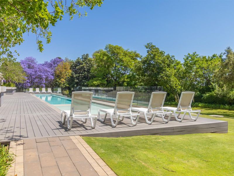 2 Bedroom High Security Apartment at The Prestigious Embassy Towers Sandton - Photo 4