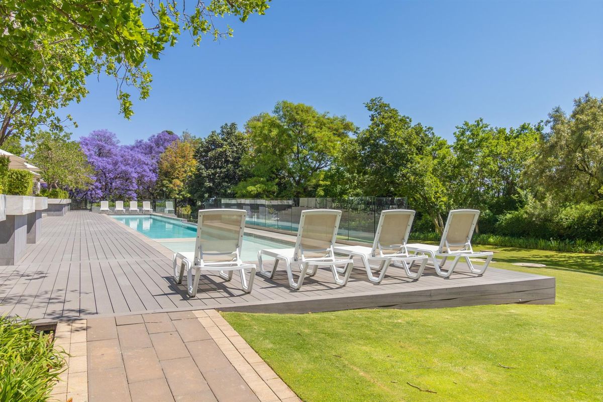 2 Bedroom High Security Apartment at The Prestigious Embassy Towers Sandton - Photo 4