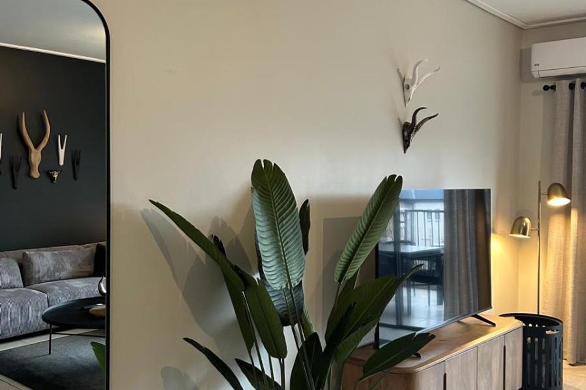 Newly Furnished Upmarket Apartment at Polofields Waterfall - Photo 4