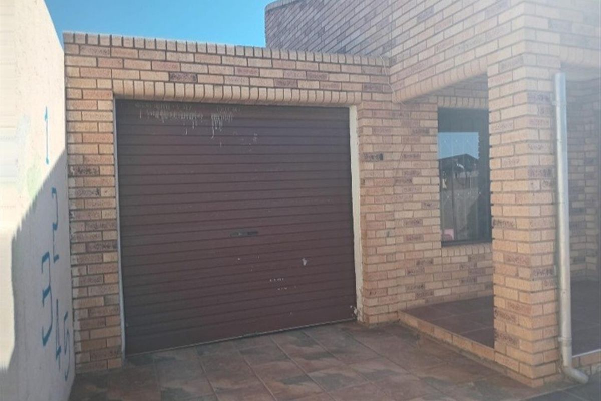 House For Sale in Protea Glen, Johannesburg - Photo 4