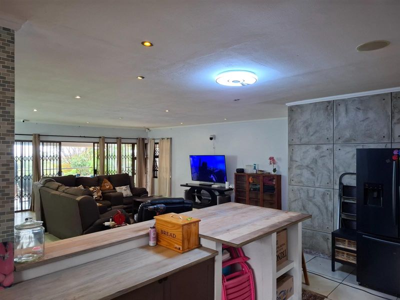 House For Sale in Uvongo, Margate, KwaZulu Natal - Photo 7