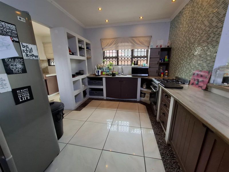 House For Sale in Uvongo, Margate, KwaZulu Natal - Photo 6