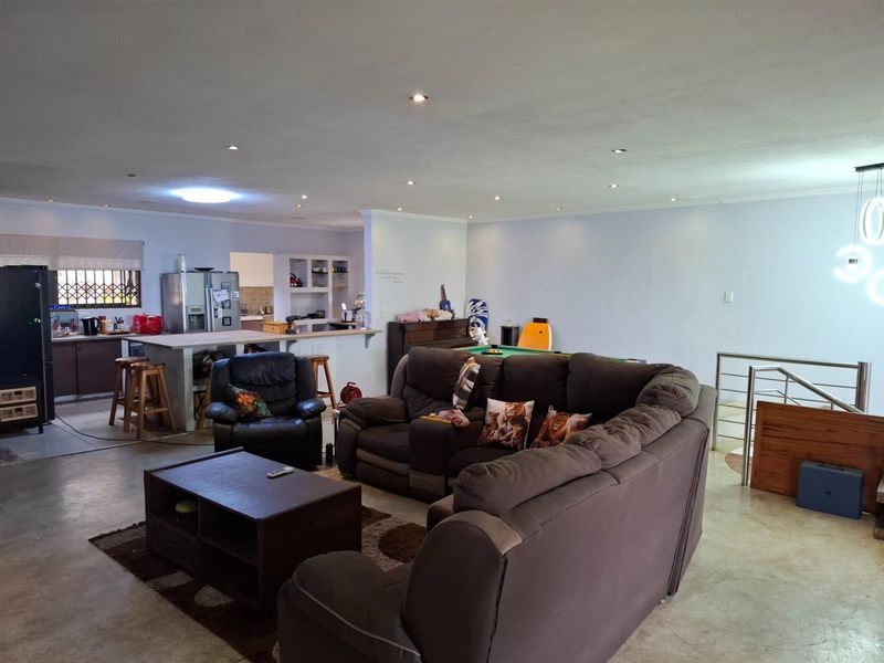 House For Sale in Uvongo, Margate, KwaZulu Natal - Photo 4