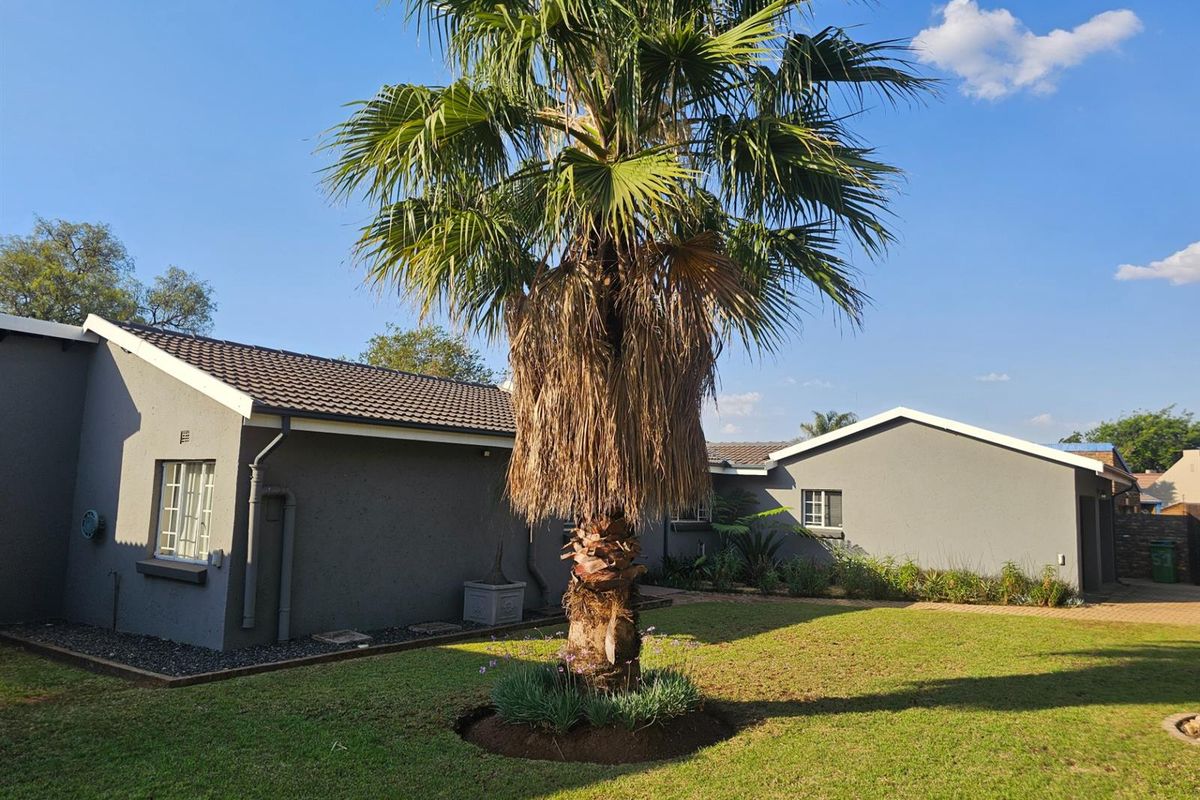 House with one bedroom flat in Aerorand - Photo 3