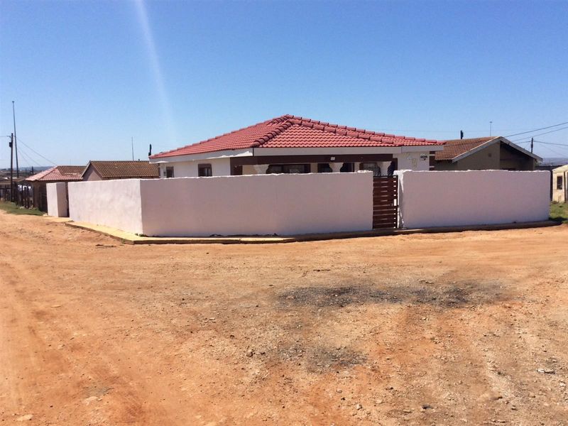 House For Sale in Kwanobuhle, Uitenhage - Photo 3