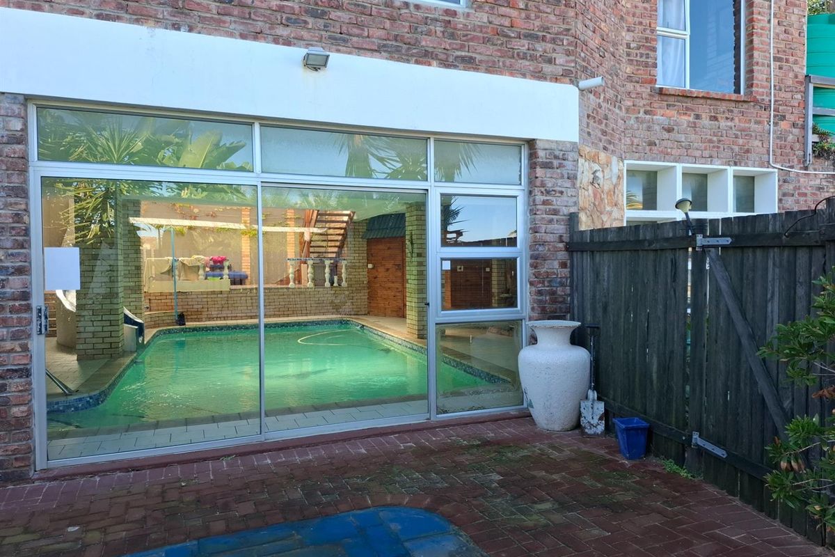 Double Story - Ideal For Extended Family - Photo 5
