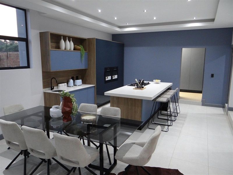 4 Bedroom House in Fountainbrook Estate - Photo 9
