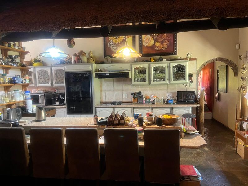 Luxury Family Retreat with Heated Pool, Sauna and Dual-Living Potential in Aqua Park - Photo 6