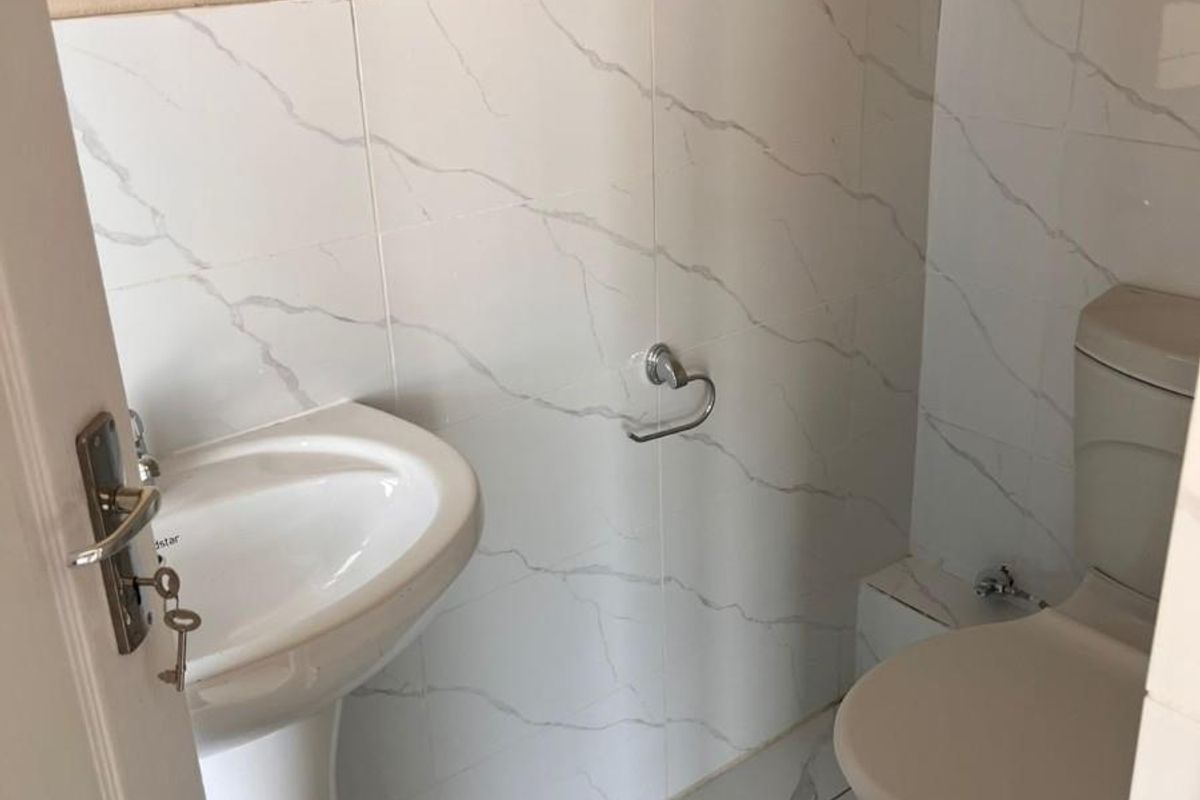 93m2 3-Bed 2.5-Bath Double-Story House in Karino, Nelspruit - Photo 3