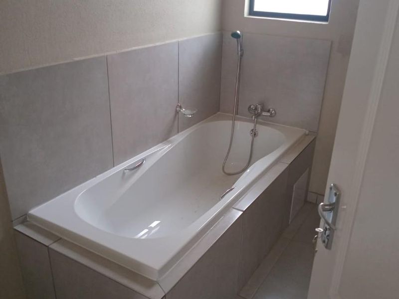 80m2 3-Bed 2 Bath House in Karino, Nelspruit - Photo 8