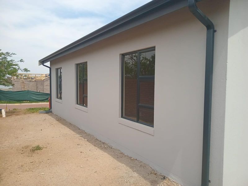 70m2 3-Bed 2 Bath House in Karino, Nelspruit - Photo 3