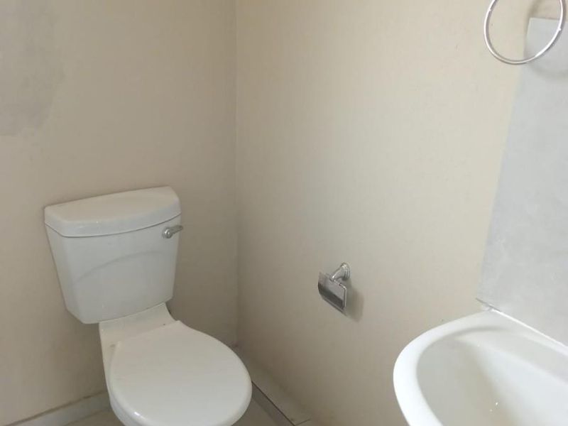 60m2 3-Bed 2 Bath House in Karino, Nelspruit - Photo 9