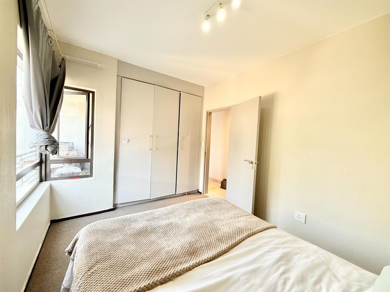 Modern 2 bedroom apartment for sale - Photo 10