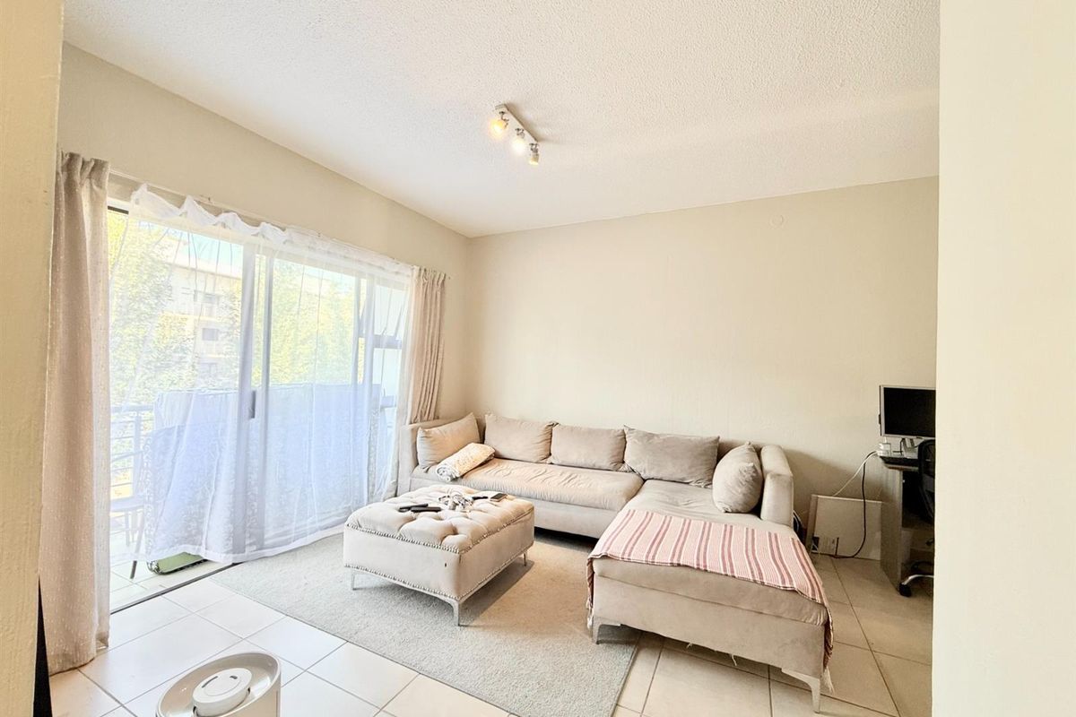 Modern 2 bedroom apartment for sale - Photo 2