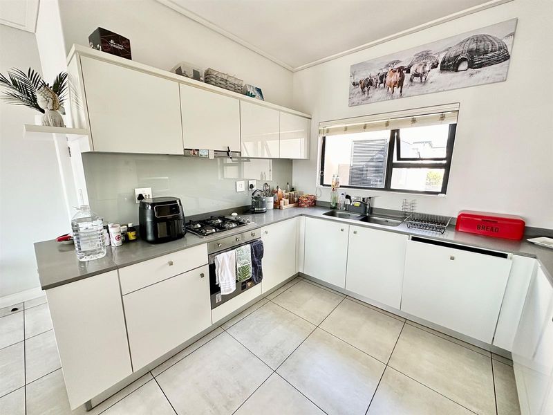 Apartment For Sale in The Polofields, Waterfall, Midrand - Photo 10