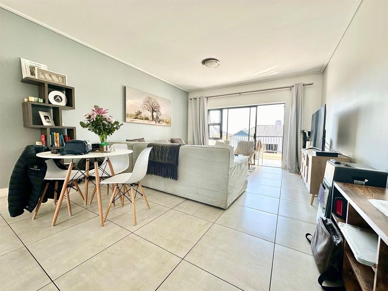 Apartment For Sale in The Polofields, Waterfall, Midrand - Photo 5
