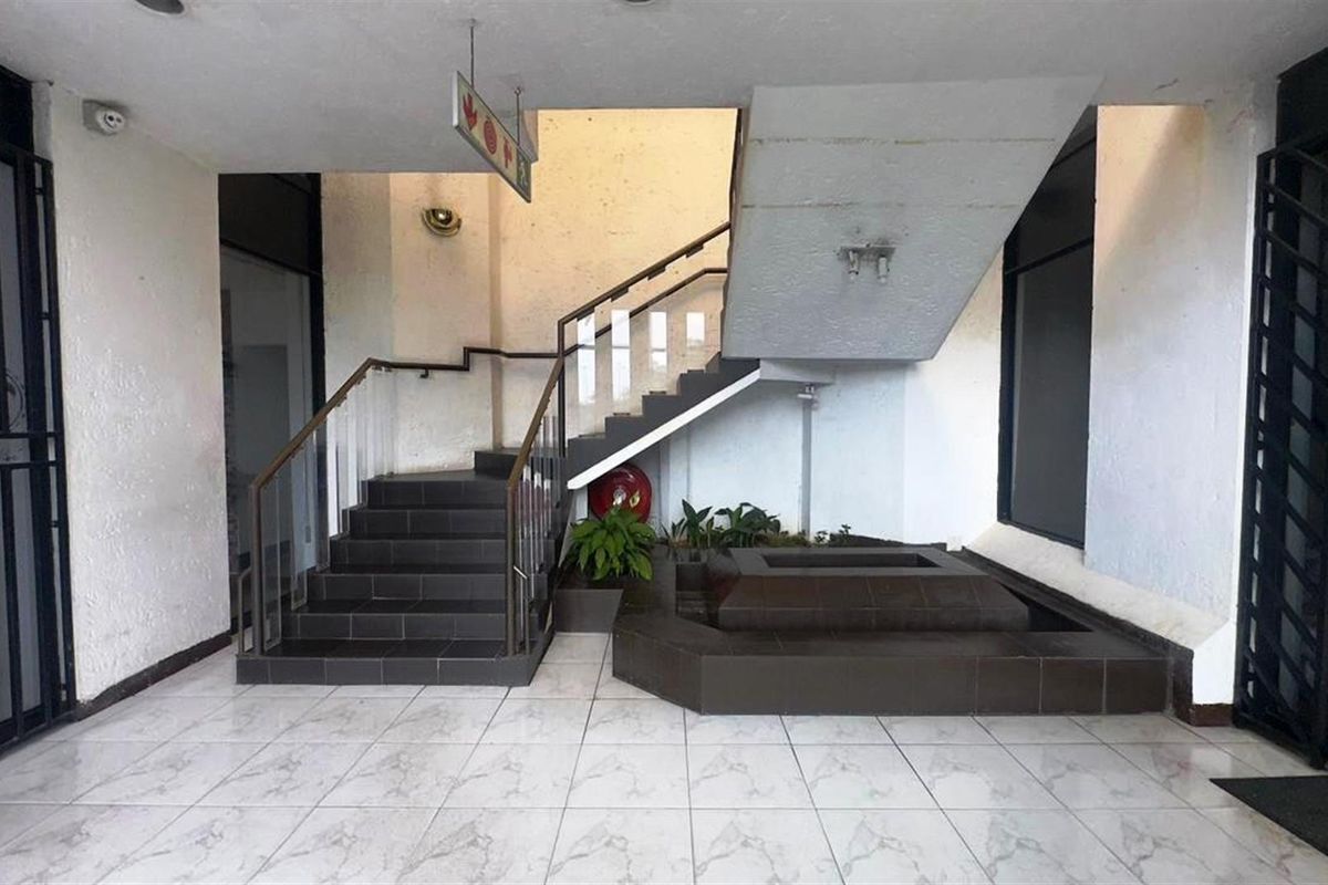 Commercial Property To Rent in Bedfordview - Photo 4