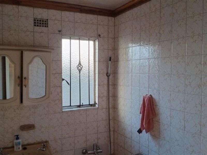 House For Sale in Protea City, Soweto - Photo 7