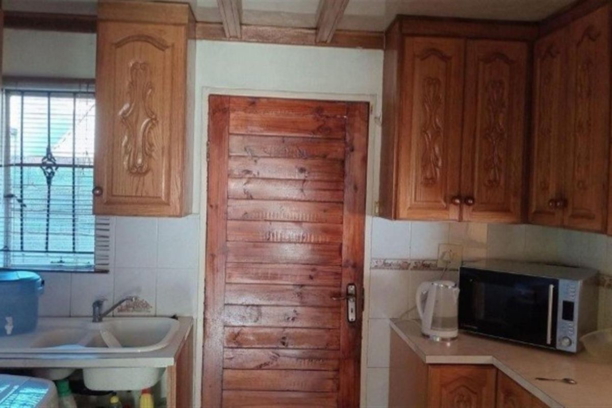 House For Sale in Protea City, Soweto - Photo 3