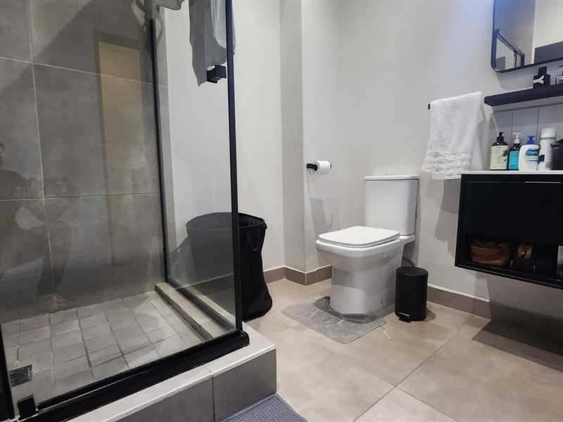 2-bedroom, 2.5-bathroom Apartment Available For Rent  in Sandton - Photo 9