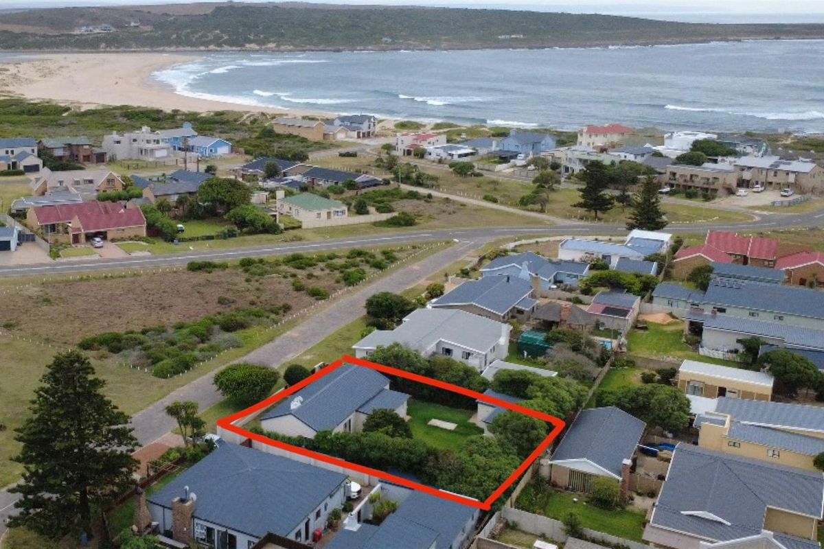 4 Bedroom Brick  House Gouritsmond - Photo 2