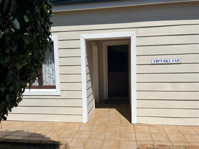 4 Bedroom Brick  House Gouritsmond - Photo 9