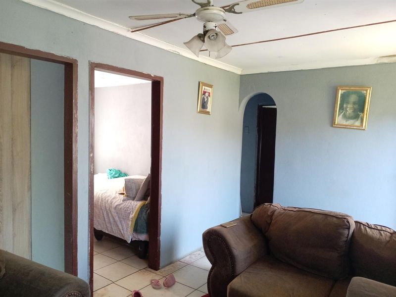 3 Bedroom House e-Italy - Photo 5