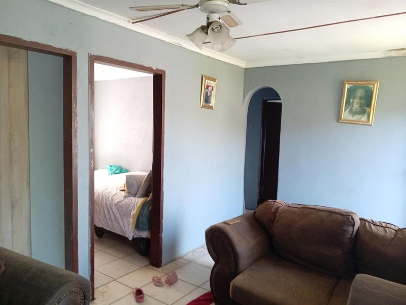 3 Bedroom House e-Italy - Photo 4