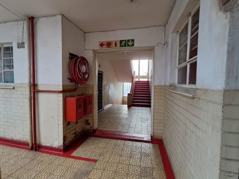 Apartment For Sale in Yeoville, Johannesburg - Photo 3