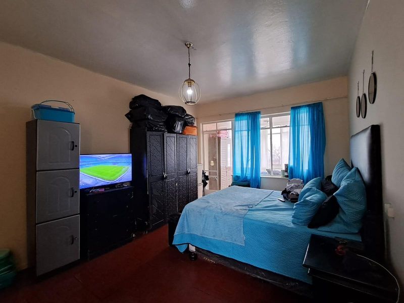 Apartment For Sale in Yeoville, Johannesburg - Photo 8